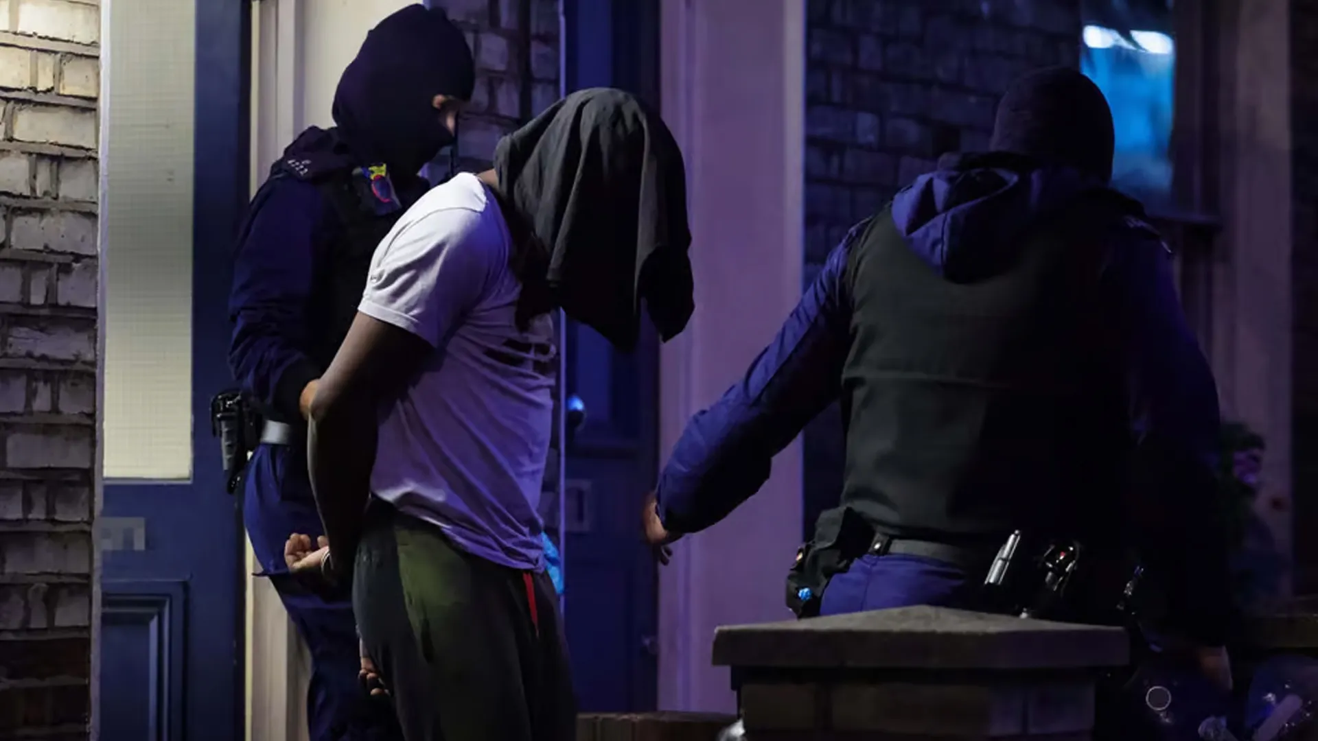 Global Crackdown: Police Arrest 270 Dark Web Vendors and Buyers in 'Operation RapTor'