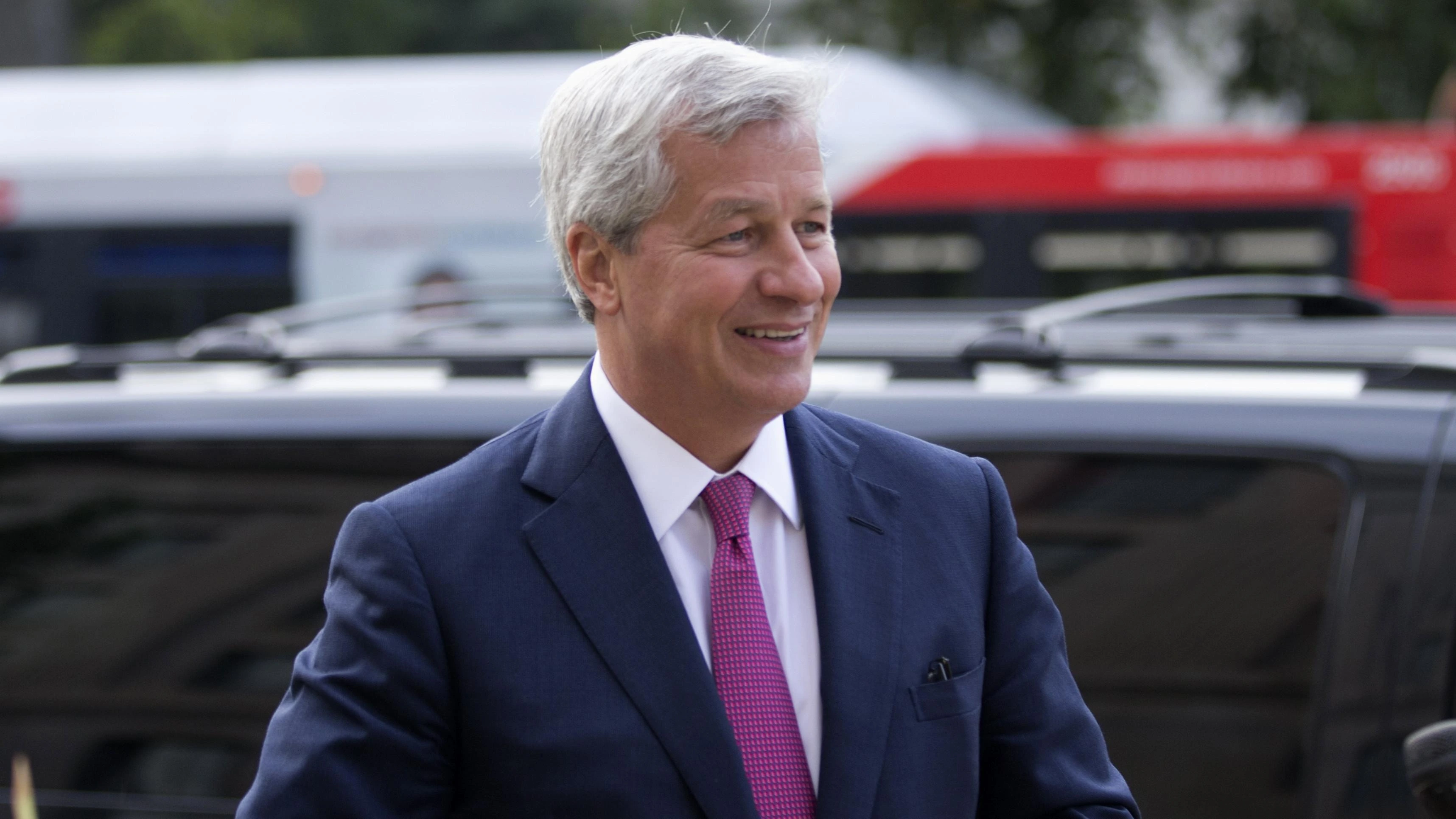 US Stock Market Crash Risk Rising? JPMorgan Chase CEO Jamie Dimon Issues Strong Warning